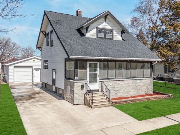 131 BISCHOFF STREET, Fond Du Lac, WI 54935