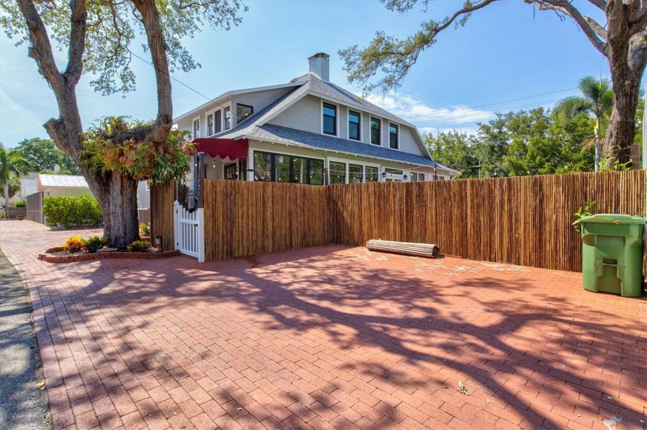 1523 1st Avenue W, Bradenton, FL 34205 Photo