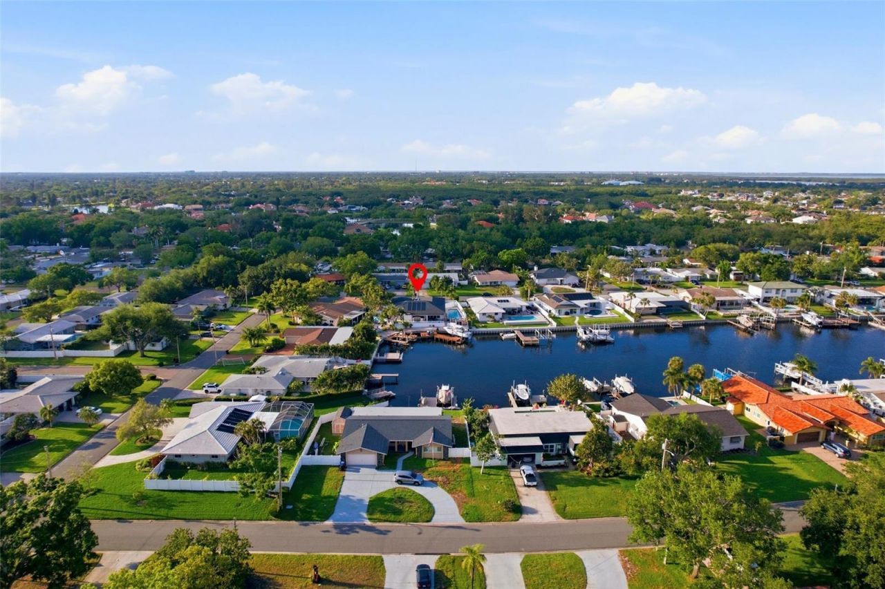 1024 44th Avenue Ne, Saint Petersburg, FL 33703 Photo