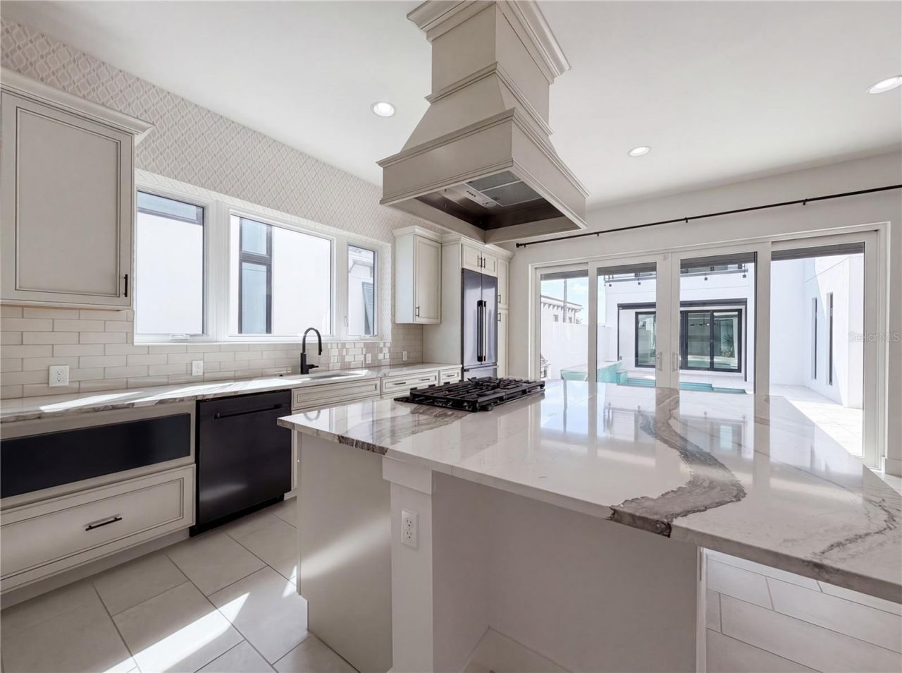 5911 Redbay Boulevard, Bradenton, FL 34210 Photo