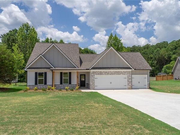 208 Squirrel Run , Good Hope, GA 30641