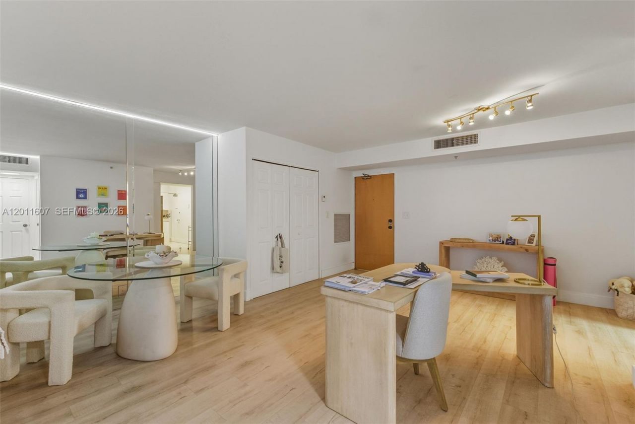 9195 Collins Ave , Unit 404, Surfside, FL 33154 Photo