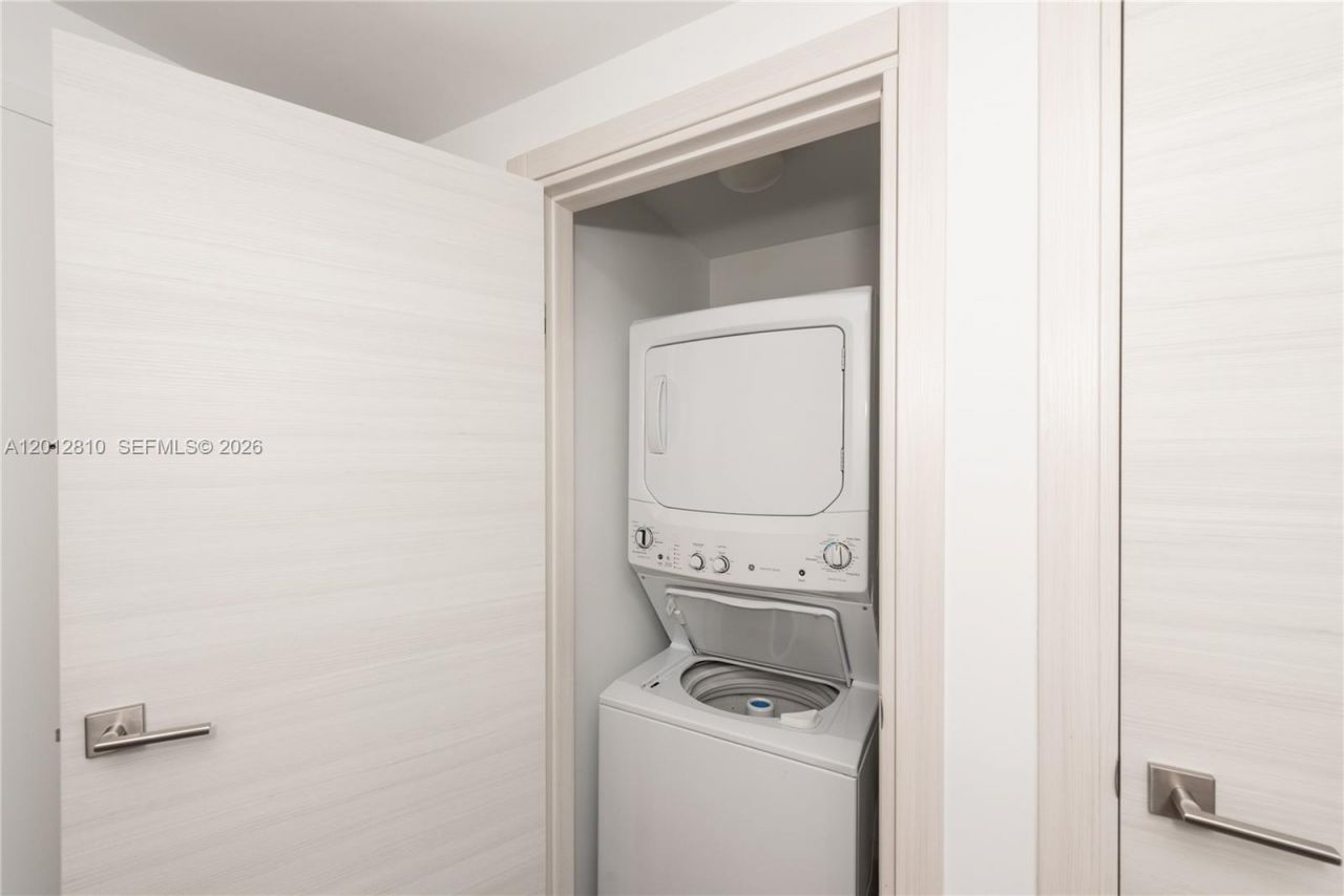 801 S Miami Ave , Unit 1602, Miami, FL 33130 Photo
