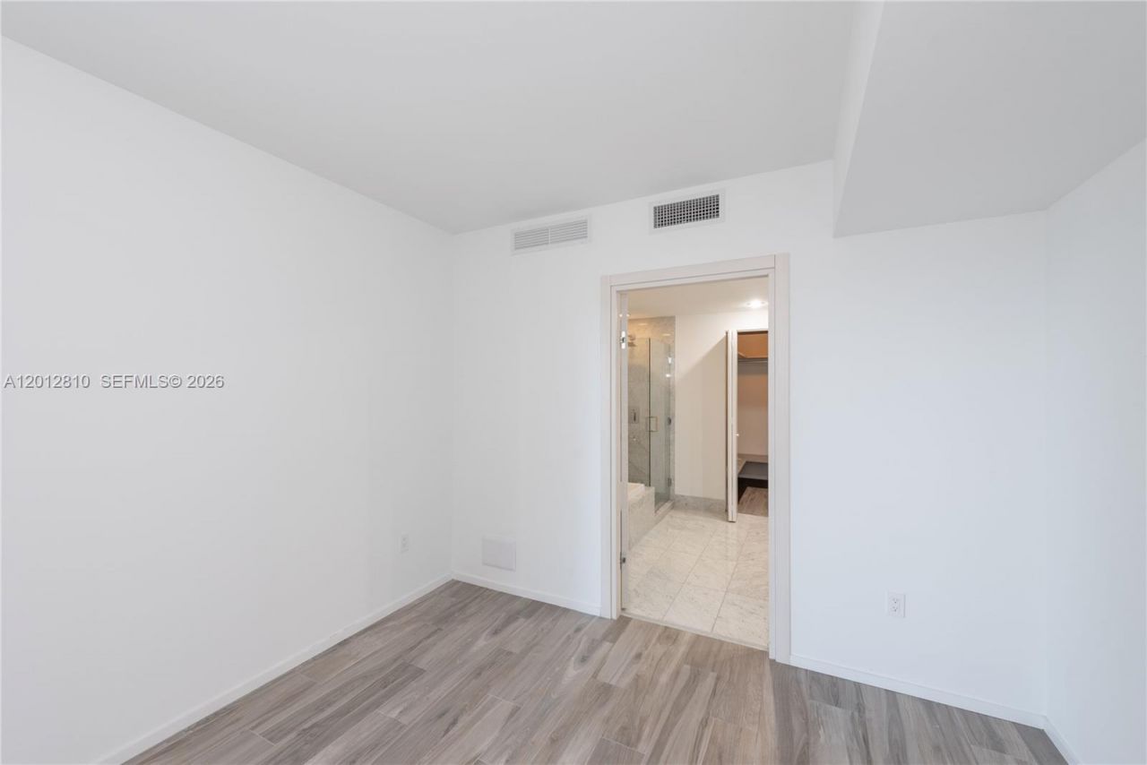 801 S Miami Ave , Unit 1602, Miami, FL 33130 Photo