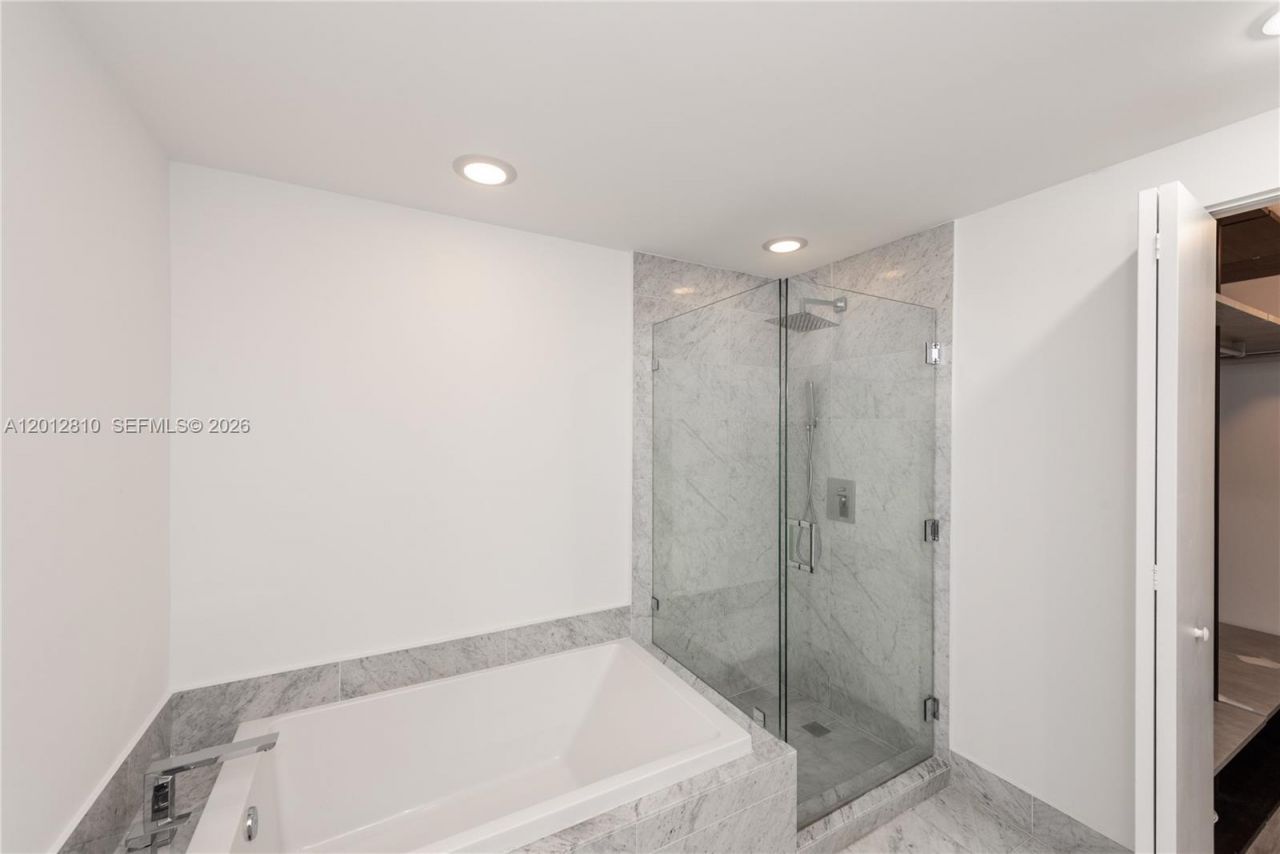 801 S Miami Ave , Unit 1602, Miami, FL 33130 Photo