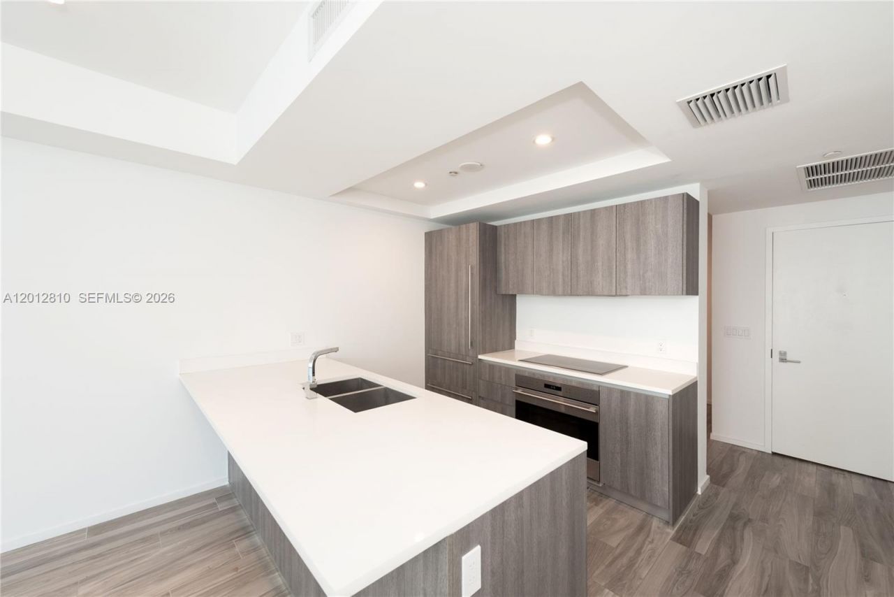 801 S Miami Ave , Unit 1602, Miami, FL 33130 Photo