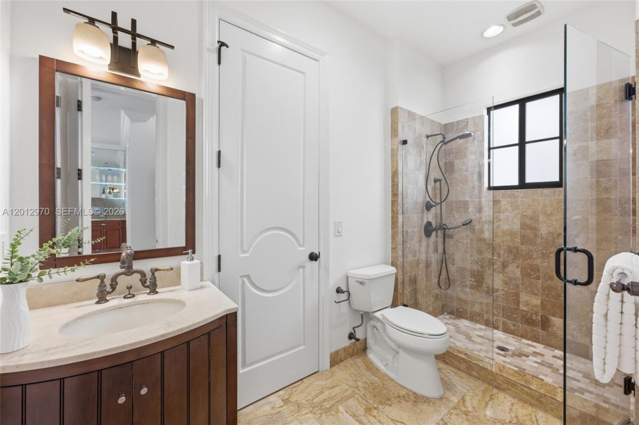 1704 NE 1st St, Fort Lauderdale, FL 33301 Photo