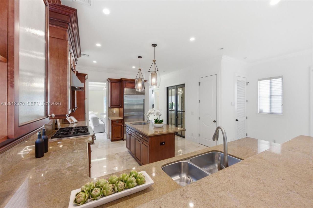 1704 NE 1st St, Fort Lauderdale, FL 33301 Photo