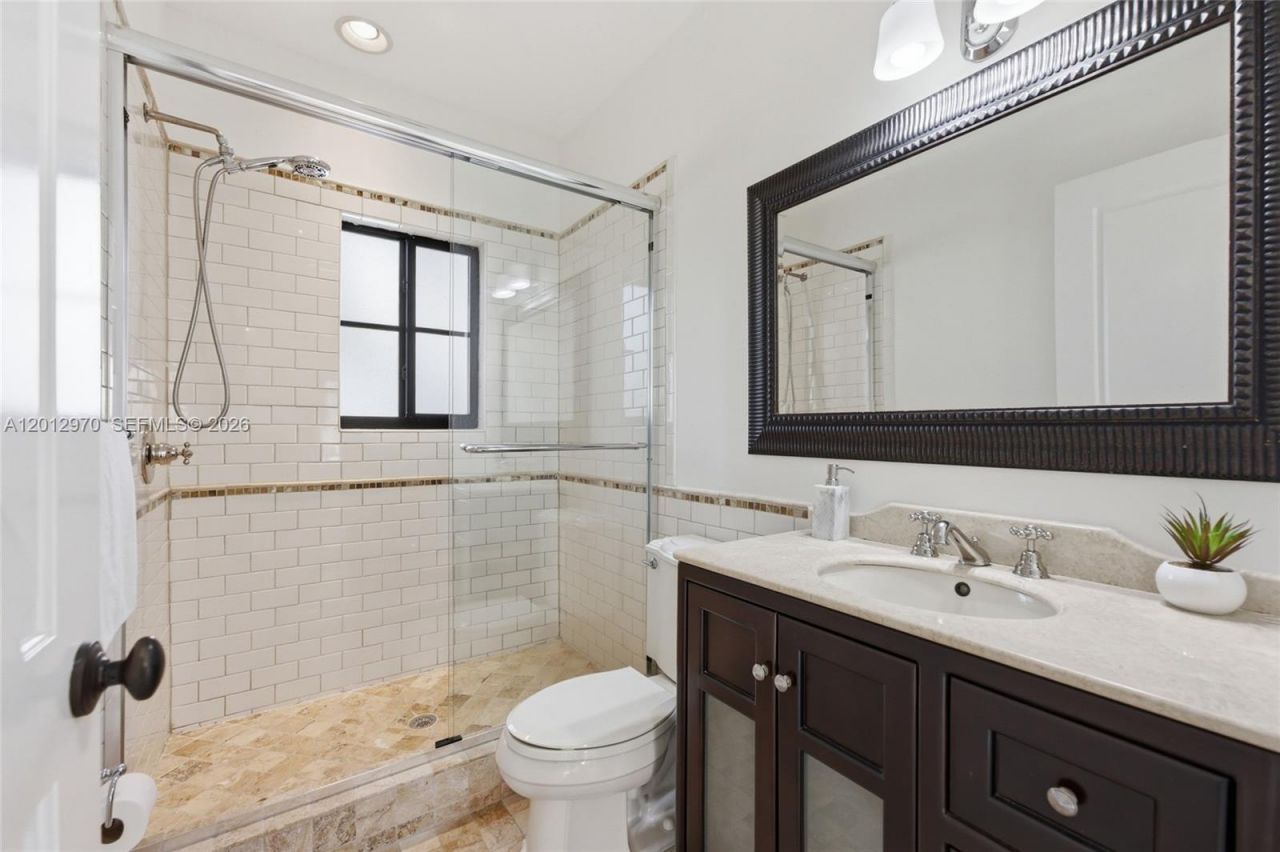 1704 NE 1st St, Fort Lauderdale, FL 33301 Photo