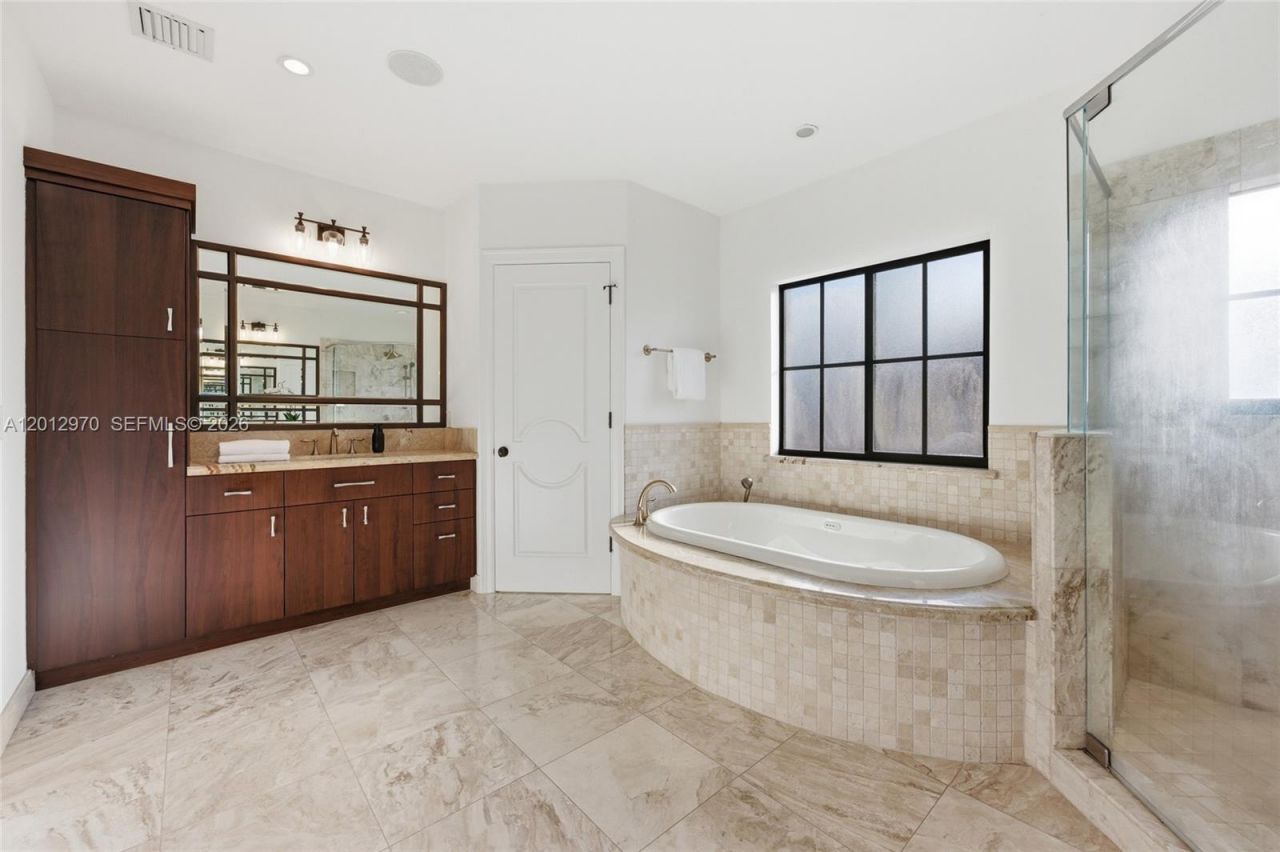1704 NE 1st St, Fort Lauderdale, FL 33301 Photo