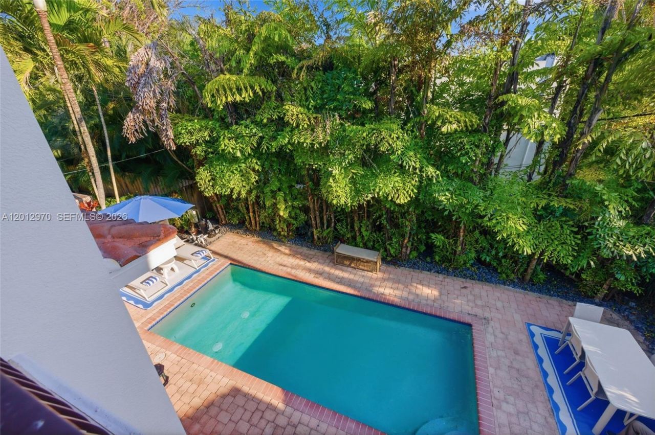 1704 NE 1st St, Fort Lauderdale, FL 33301 Photo