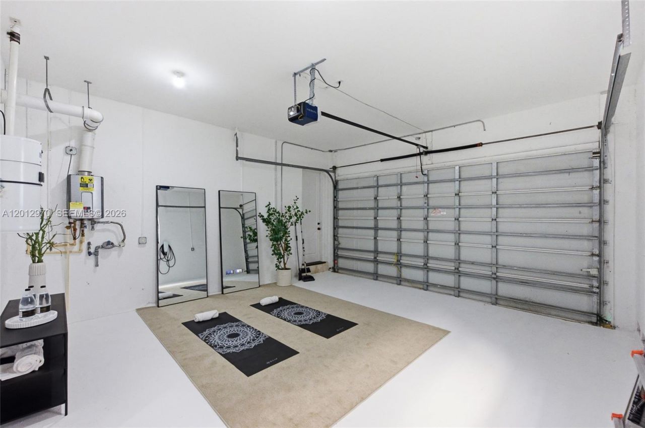 1704 NE 1st St, Fort Lauderdale, FL 33301 Photo