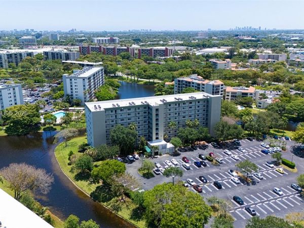 2232 N Cypress Bend Dr , Unit 507, Pompano Beach, FL 33069