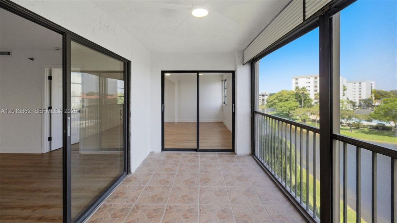 2232 N Cypress Bend Dr , Unit 507, Pompano Beach, FL 33069 Photo