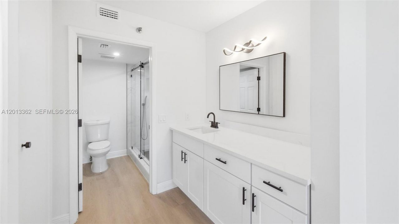 2232 N Cypress Bend Dr , Unit 507, Pompano Beach, FL 33069 Photo