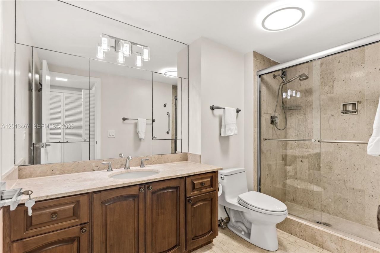 1800 NE 114th St , Unit 601, Miami, FL 33181 Photo