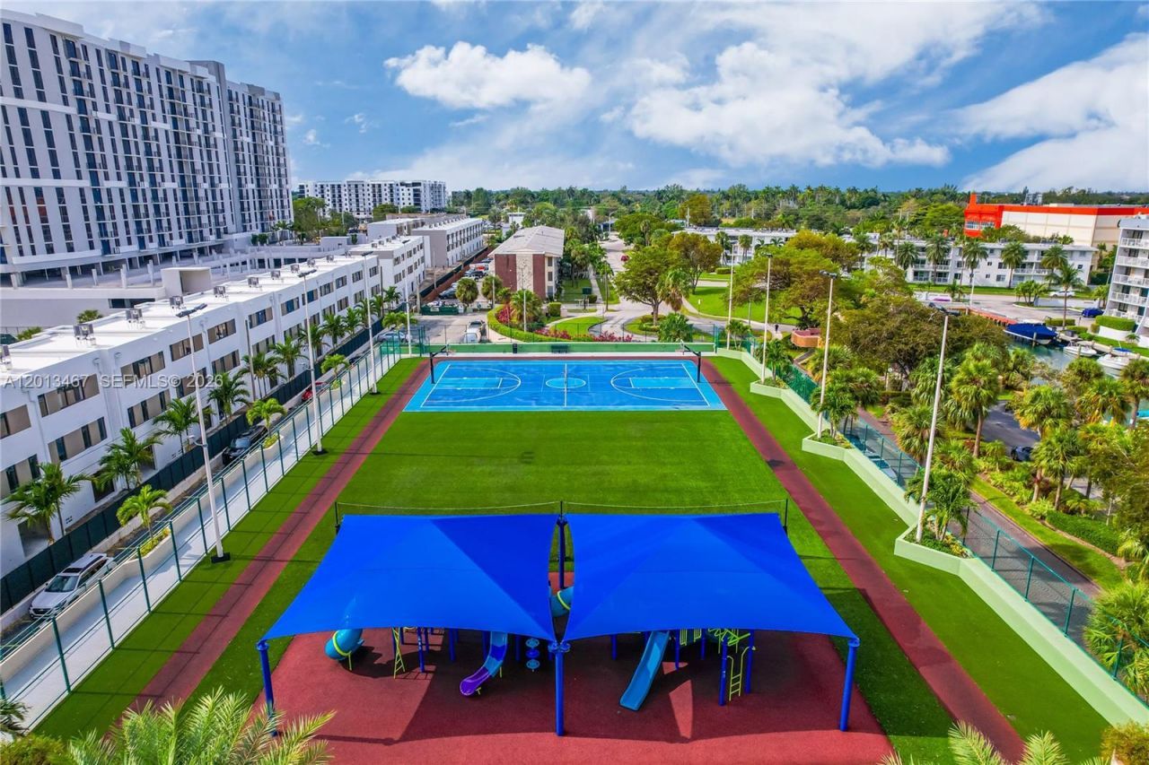 1800 NE 114th St , Unit 601, Miami, FL 33181 Photo