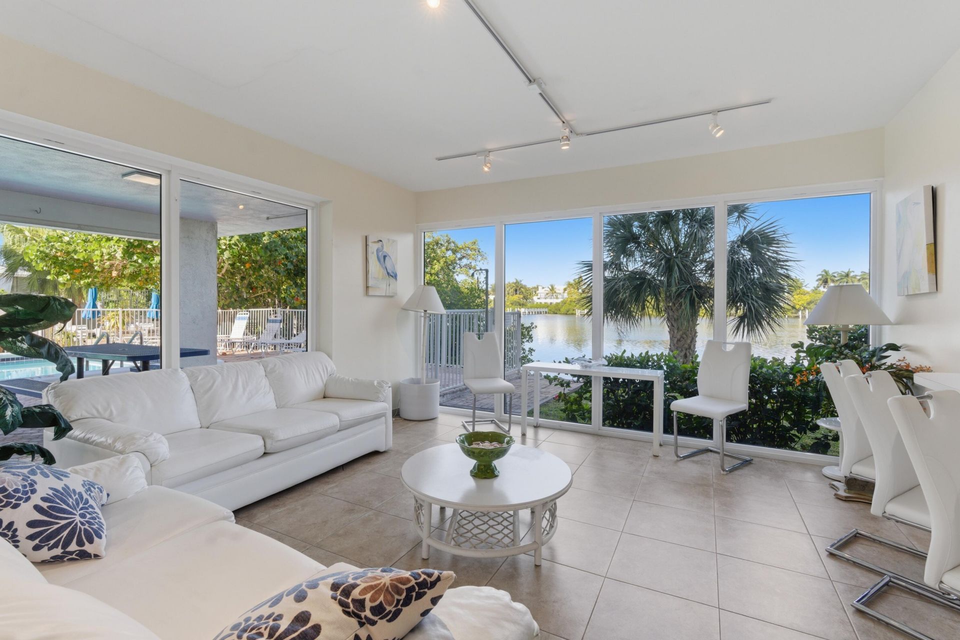 3581 S Ocean Boulevard, Unit Apt 4e, South Palm Beach, FL 33480 Photo