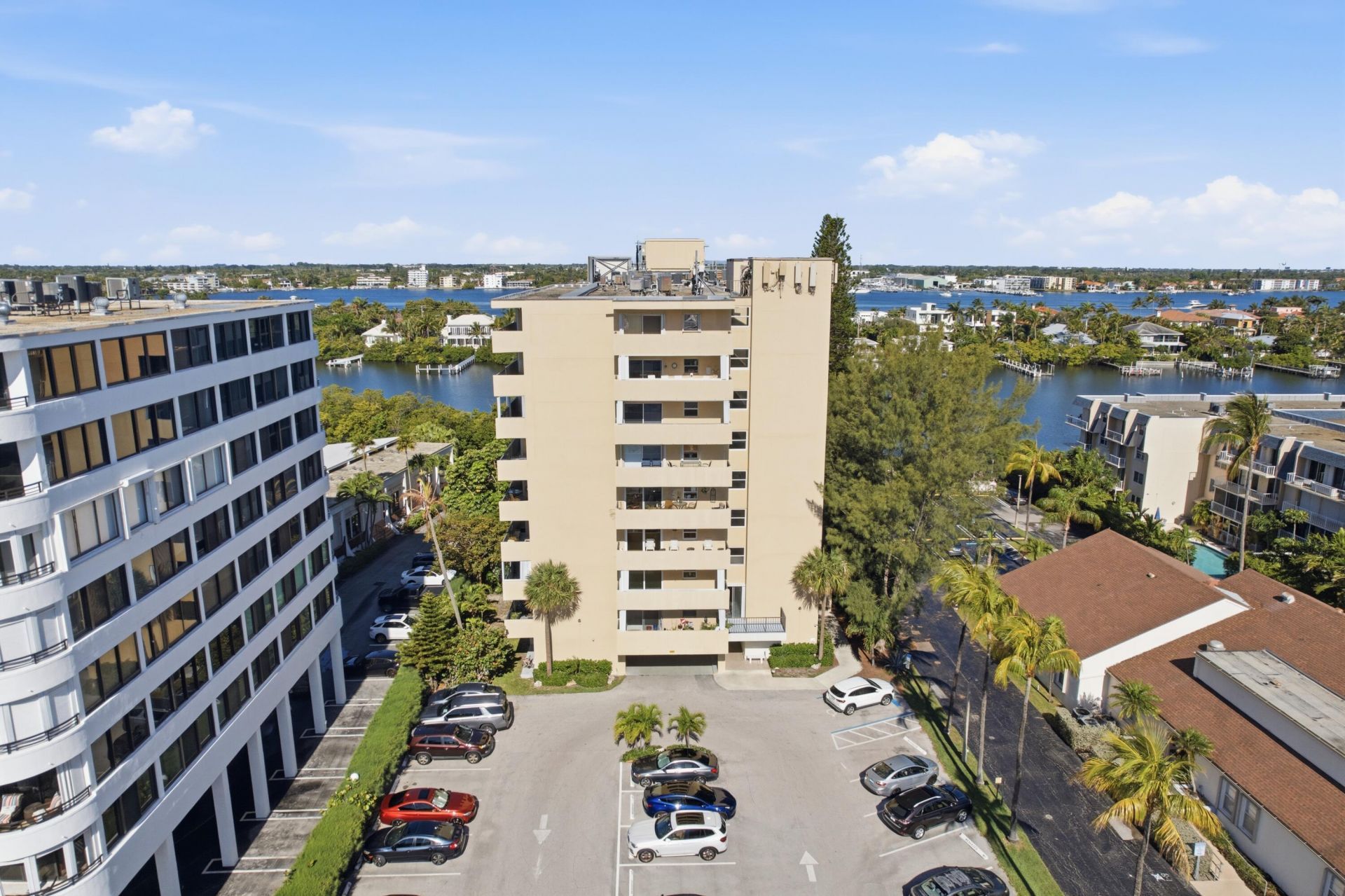 3581 S Ocean Boulevard, Unit Apt 4e, South Palm Beach, FL 33480 Photo