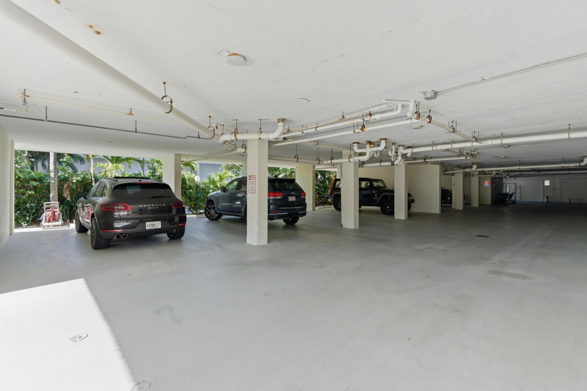 3581 S Ocean Boulevard, Unit Apt 4e, South Palm Beach, FL 33480 Photo