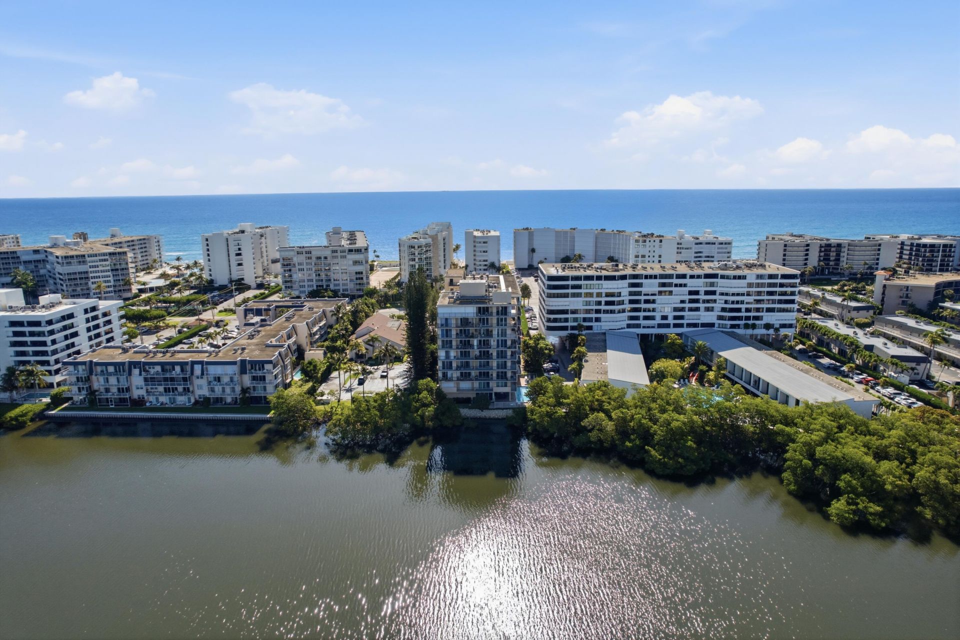 3581 S Ocean Boulevard, Unit Apt 4e, South Palm Beach, FL 33480 Photo