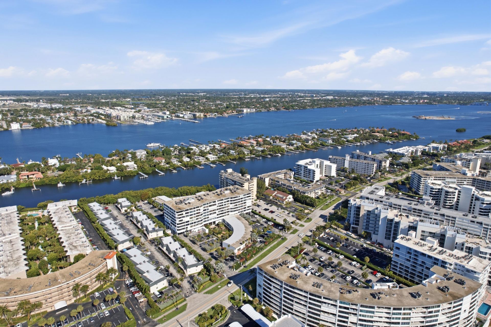 3581 S Ocean Boulevard, Unit Apt 4e, South Palm Beach, FL 33480 Photo