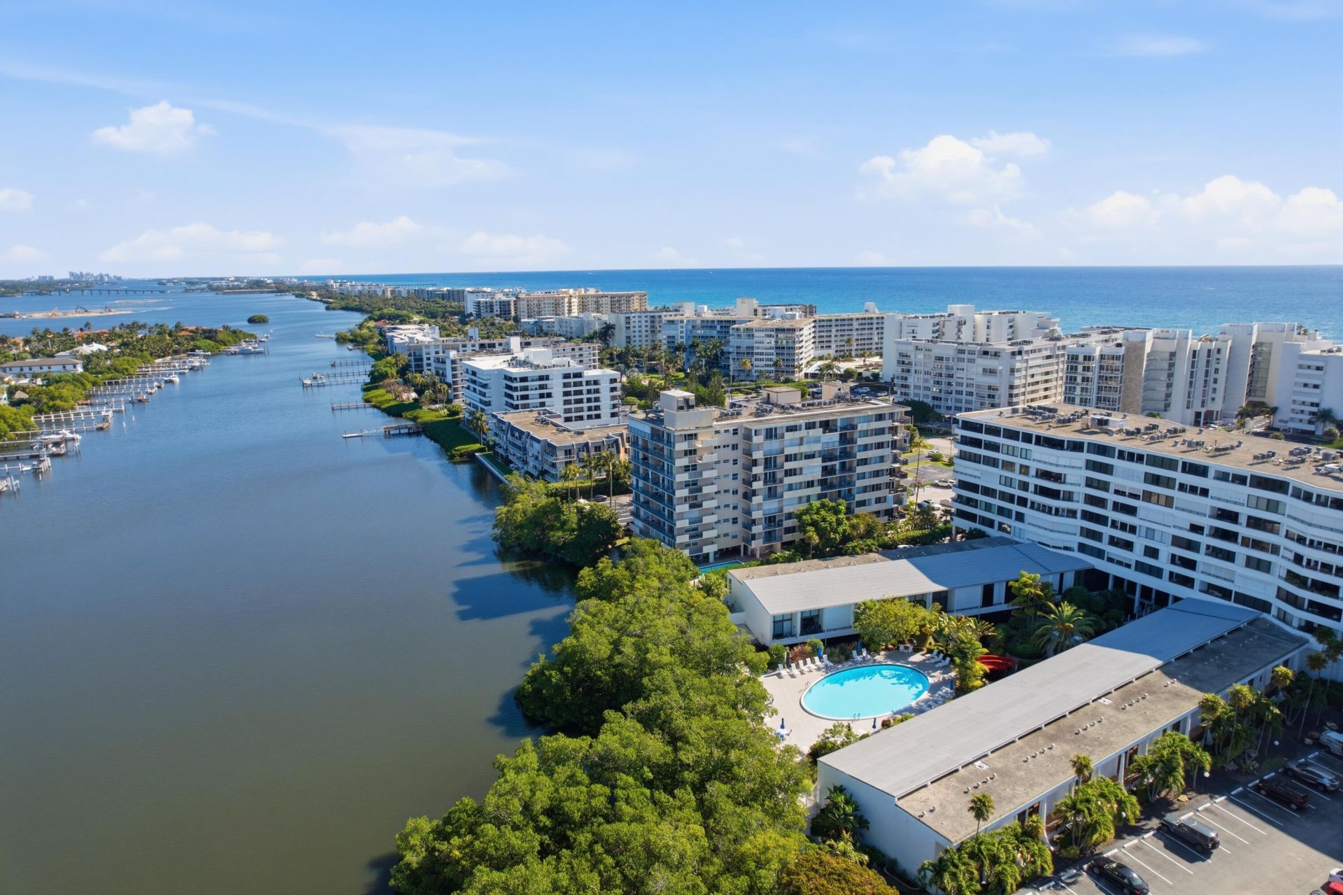 3581 S Ocean Boulevard, Unit Apt 4e, South Palm Beach, FL 33480 Photo