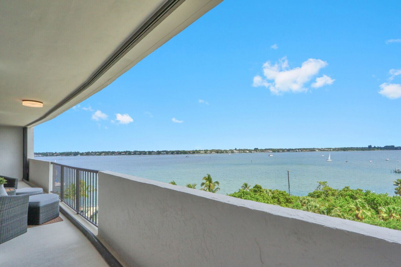 5200 N Flagler Drive N, Unit 905, West Palm Beach, FL 33407 Photo