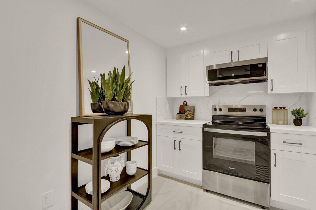 5200 N Flagler Drive N, Unit 905, West Palm Beach, FL 33407 Photo