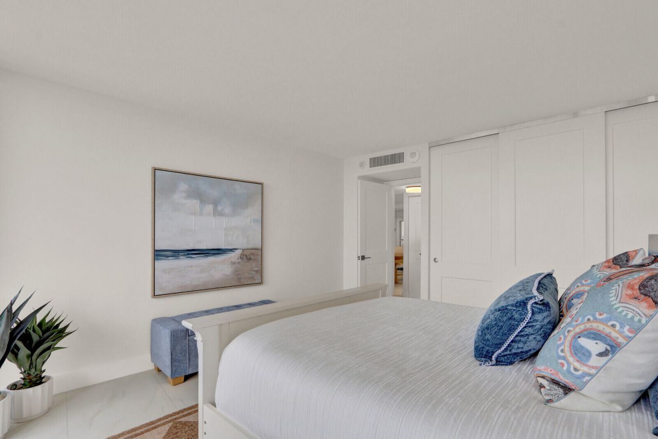 5200 N Flagler Drive N, Unit 905, West Palm Beach, FL 33407 Photo