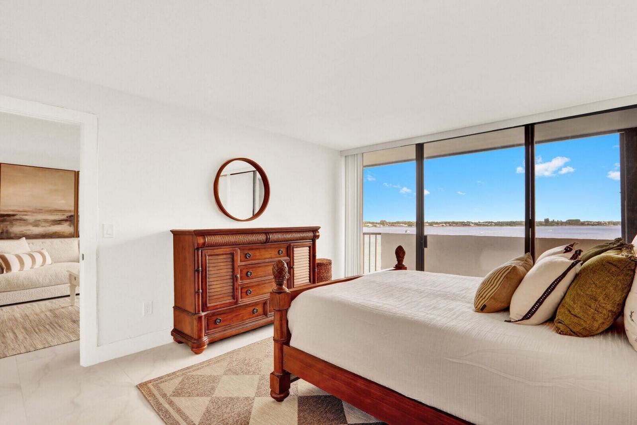 5200 N Flagler Drive N, Unit 905, West Palm Beach, FL 33407 Photo