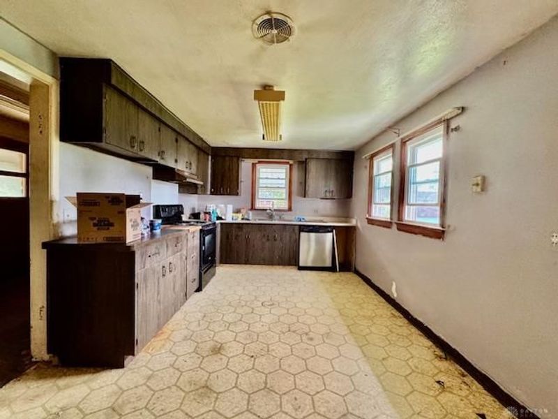 614 Bonnycastle Avenue, Englewood, OH 45322 Photo 25