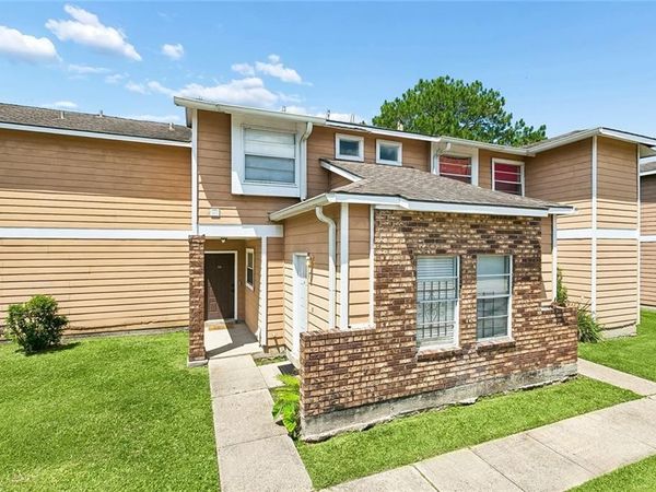 2425 OXFORD Place , Unit 136, Gretna, LA 70056