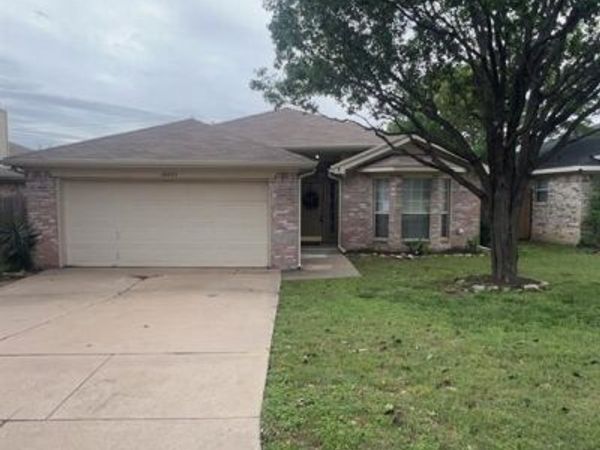 10409 Pleasant Mound Drive, Fort Worth, TX 76108