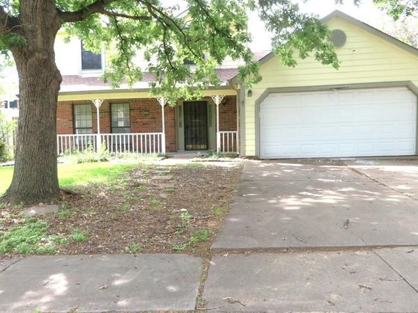 608 Valley Mills Drive, Arlington, TX 76018