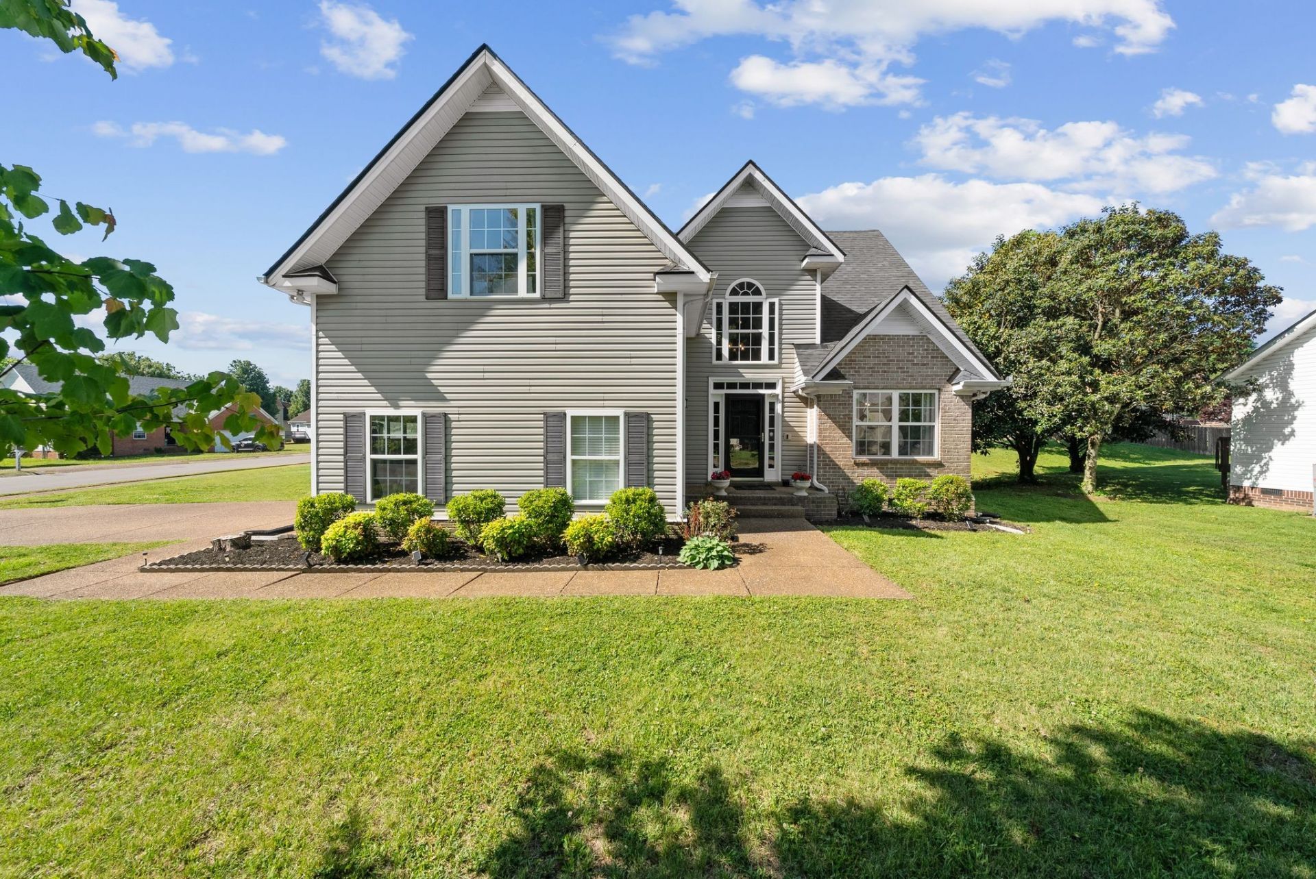 2622 Danbury Cir, Spring Hill, TN 37174 Main Photo