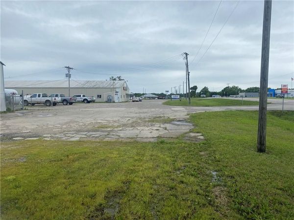 800 North Maple Street, Garnett, KS 66032