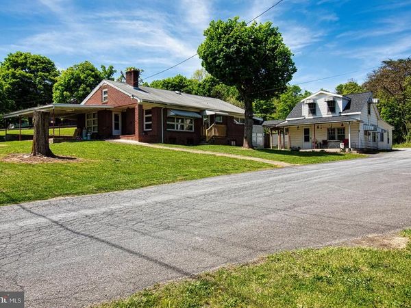 10131 LICKING CREEK ROAD, MIFFLINTOWN, PA 17059
