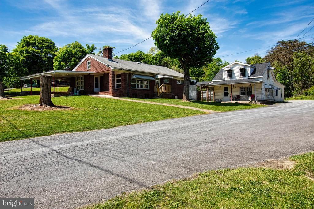 10131 LICKING CREEK ROAD, MIFFLINTOWN, PA 17059
