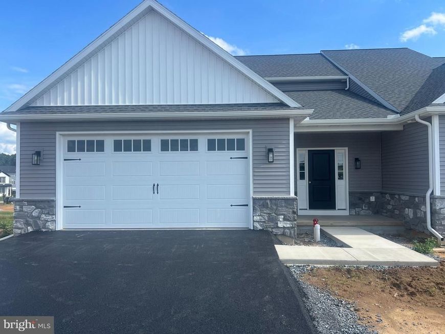 316 Ridgefield Drive, Elizabethtown, PA 17022 Main Photo