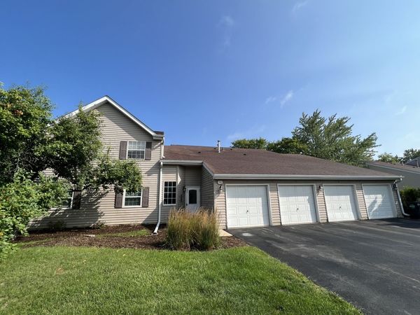546 E Shag Bark Lane , Unit C, Streamwood, IL 60107