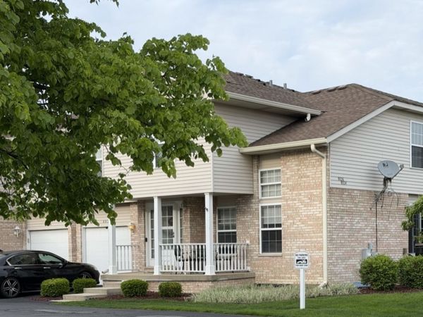 8026 160TH Street W, Unit 8026, Tinley Park, IL 60477