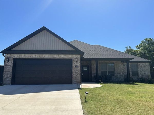 204 Vicks Circle , Centerton, AR 72719