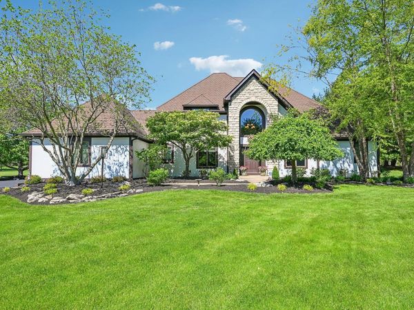 8310 Dublin Road, Powell, OH 43065