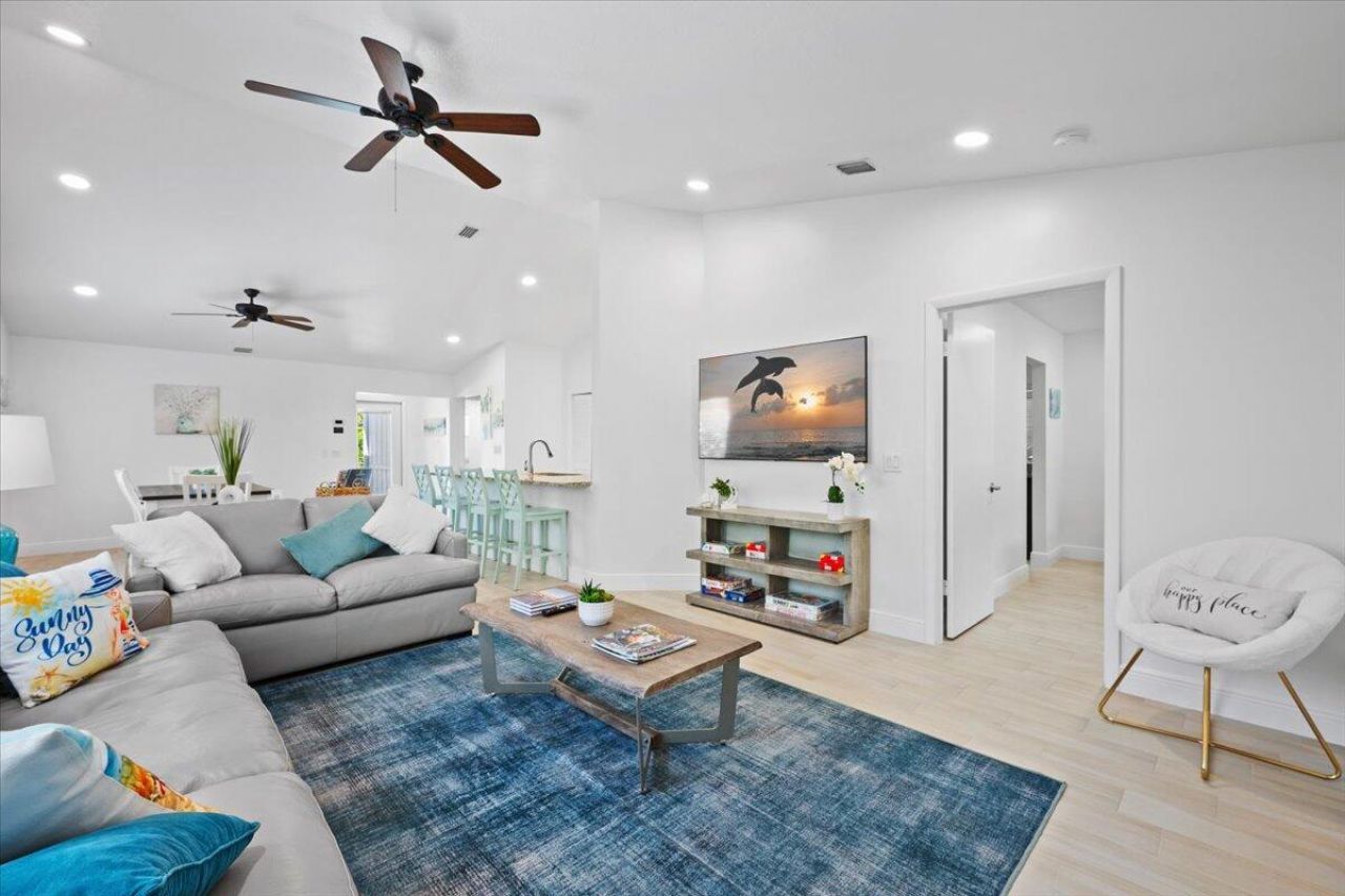 6075 Francis Street, Jupiter, FL 33458 Photo