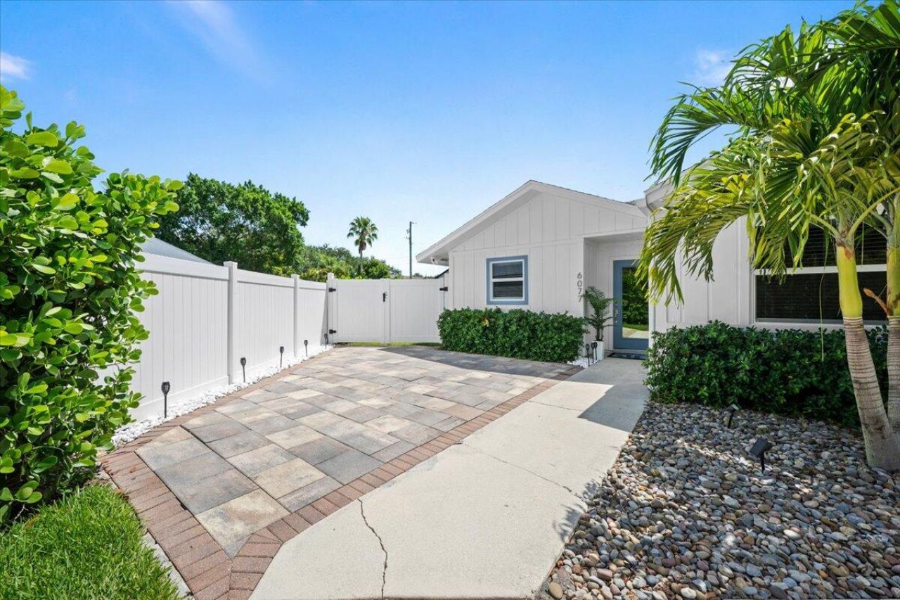 6077 Francis Street, Jupiter, FL 33458 Photo
