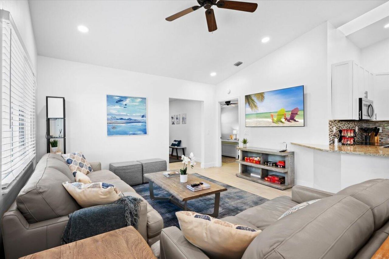 6077 Francis Street, Jupiter, FL 33458 Photo