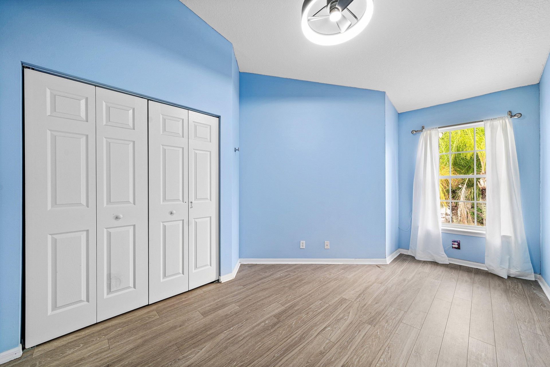 9663 Lago Drive, Boynton Beach, FL 33472 Photo