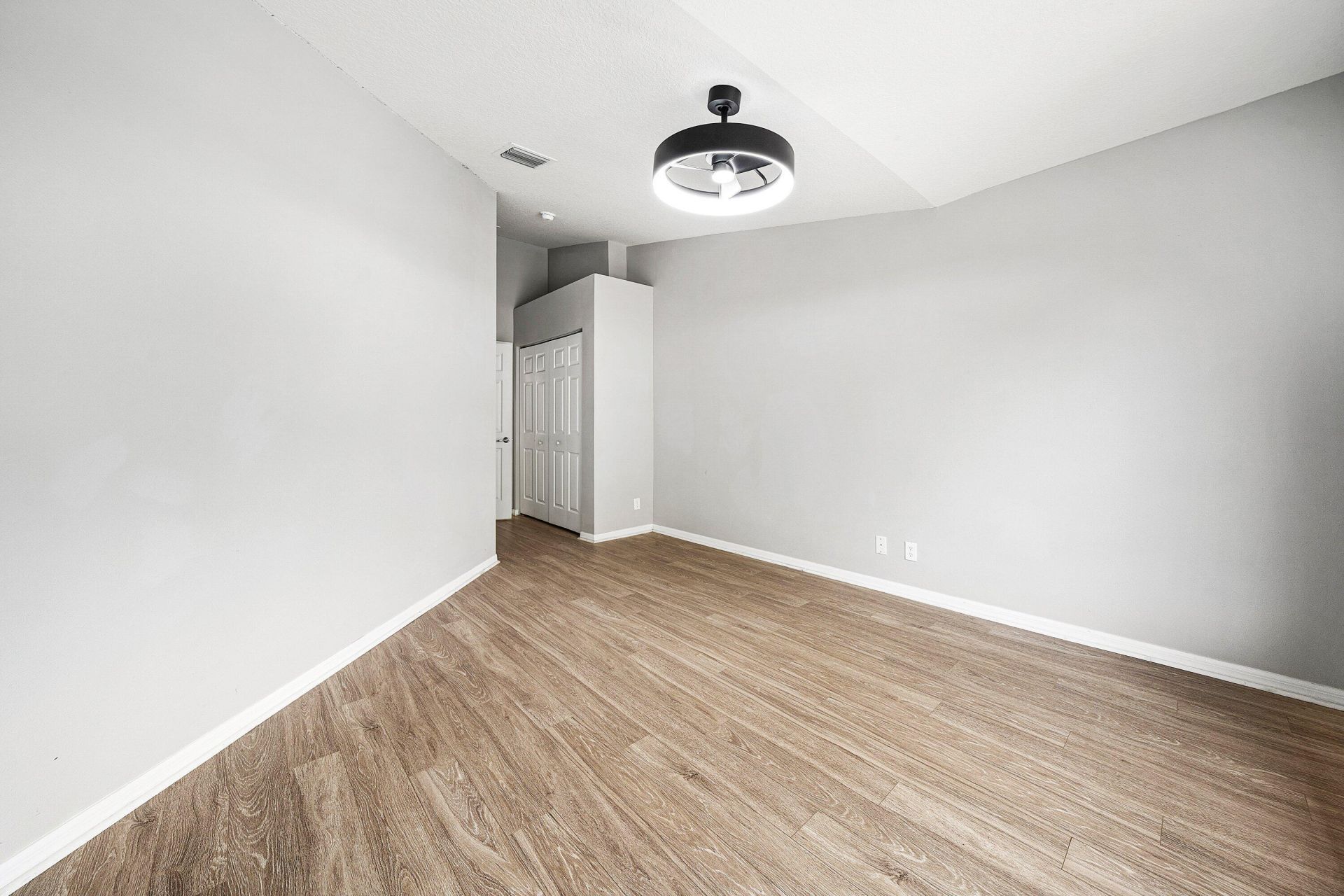 9663 Lago Drive, Boynton Beach, FL 33472 Photo