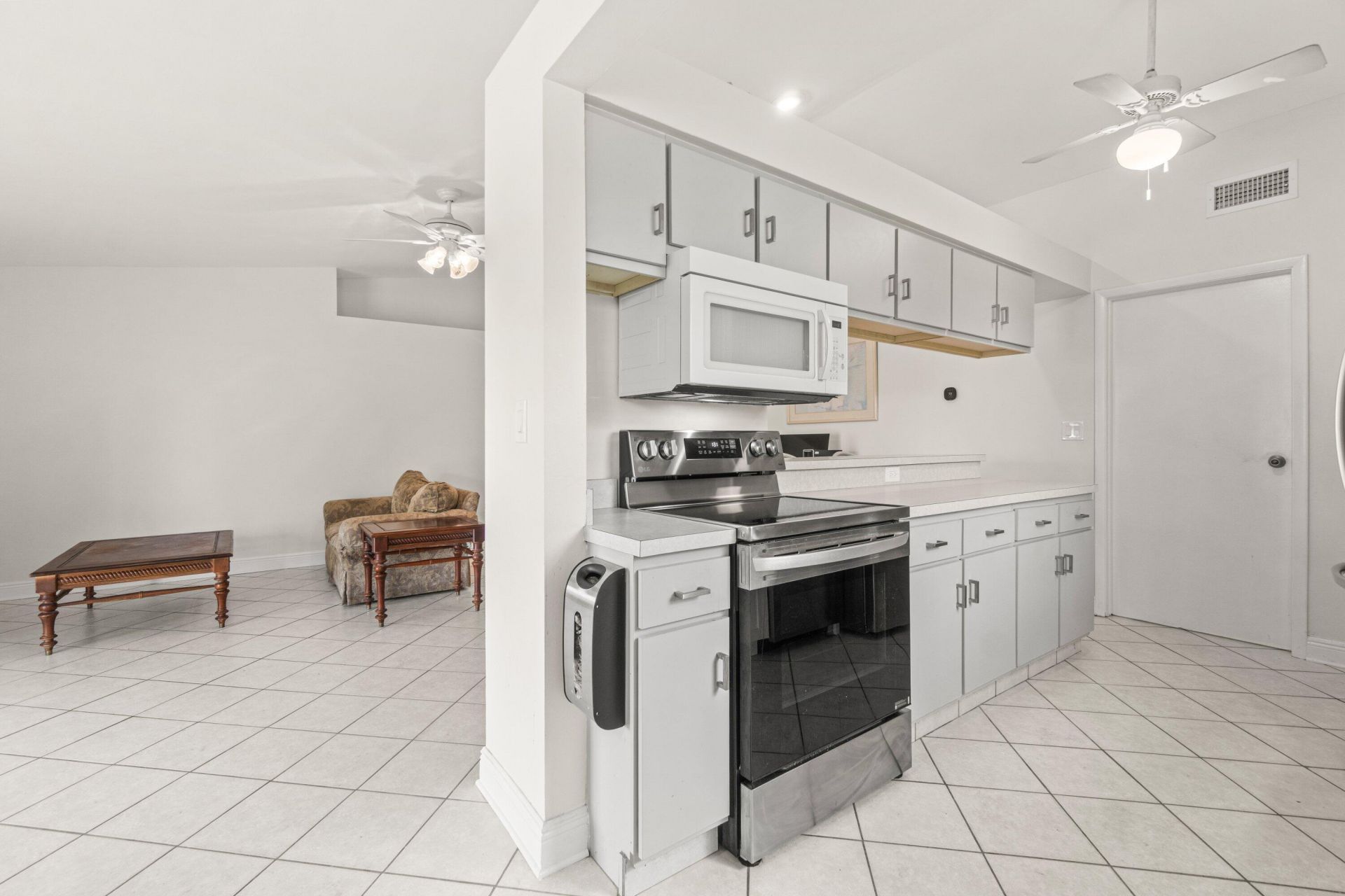 31 Misty Meadow Drive, Boynton Beach, FL 33436 Photo
